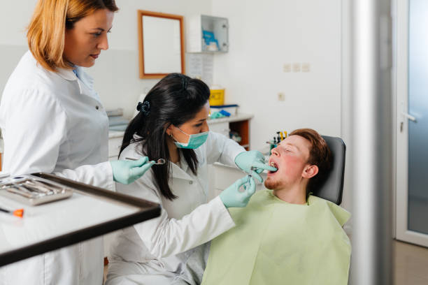 Best Cracked Tooth Emergency Dentist  in Mountain View, AR